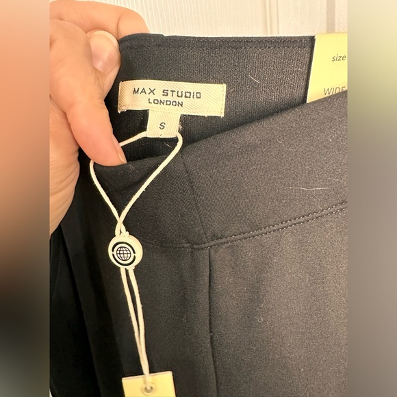 Max Studio Pants Women's Size S Black Stretch Slacks Pull on Pockets - Picture 9 of 10